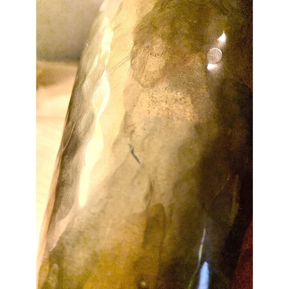 VINTAGE SOLID BRASS HAMMERED VASE 8.5